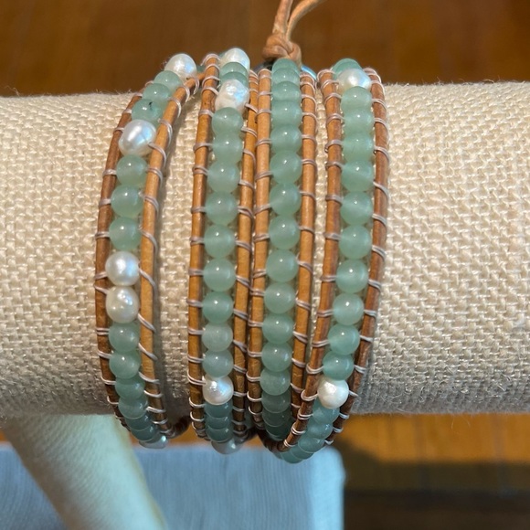 Handmade by me, leather, amazonite and freshwater Pearl ladder-wrap bracelet. - Picture 2 of 3